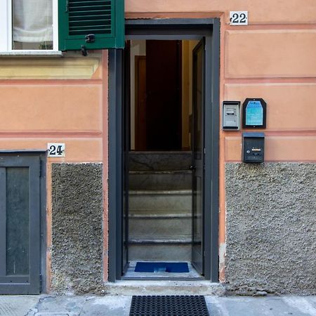 Down Town Blue Apartment Специя Экстерьер фото